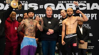 GERVONTA DAVIS SQUARES UP ON HECTOR GARCIA AT FACE OFF - SIZES HIM UP IN  FIRST MEETING 